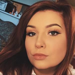 Meet your Posher, Carli